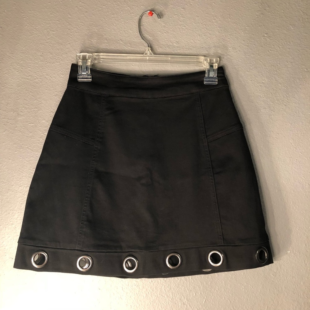 A black skirt